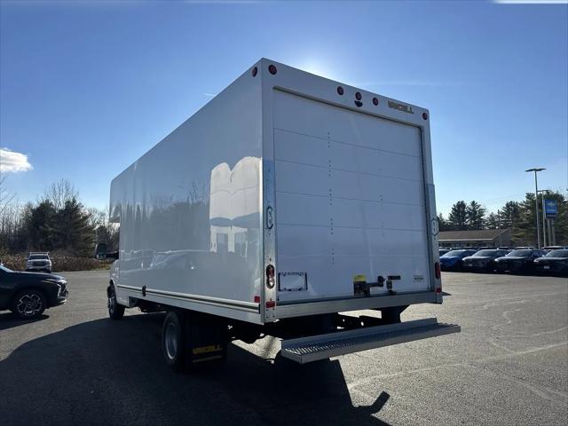2025 Chevrolet Express Cutaway 4500 Van