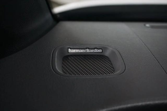 2025 Volkswagen ID. Buzz 1st Edition with 4MOTION