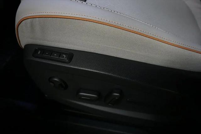 2025 Volkswagen ID. Buzz 1st Edition with 4MOTION