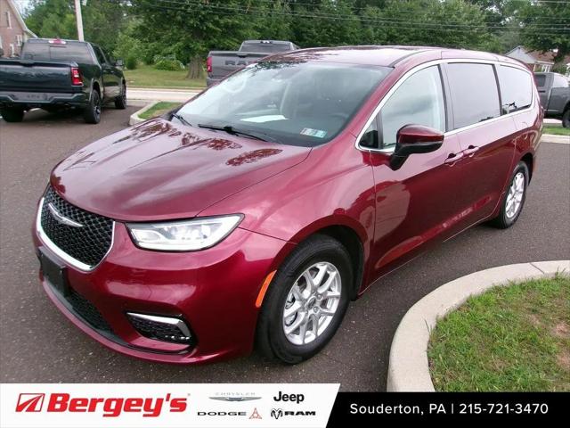 2023 Chrysler Pacifica Touring L for sale in Souderton, PA