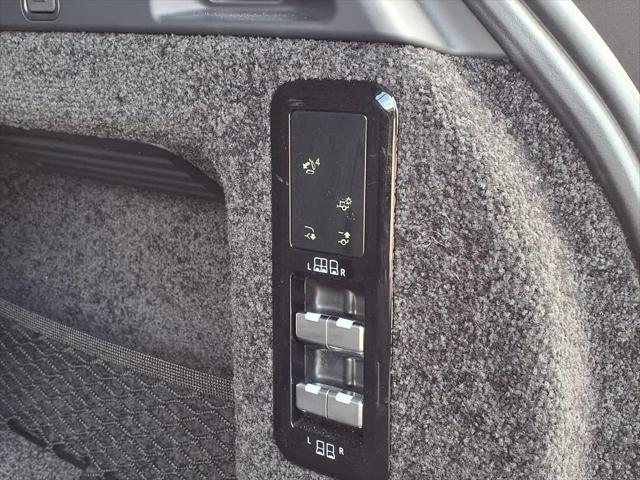2025 Land Rover Range Rover P400 SE 7 Seat
