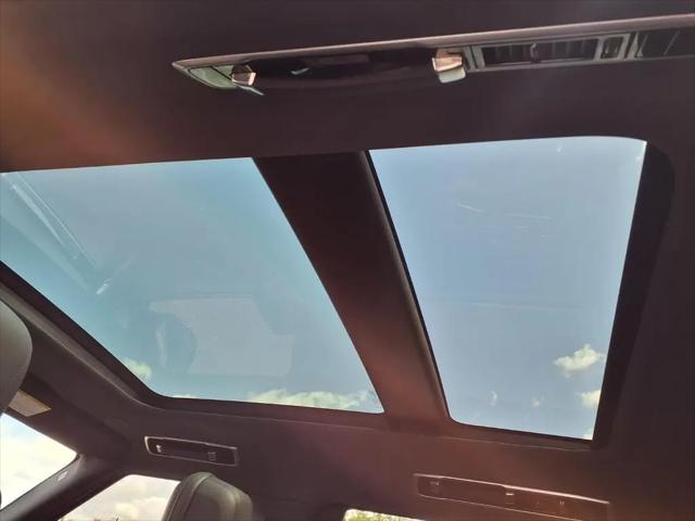 2025 Land Rover Range Rover P400 SE 7 Seat