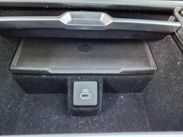 2025 Land Rover Range Rover P400 SE 7 Seat