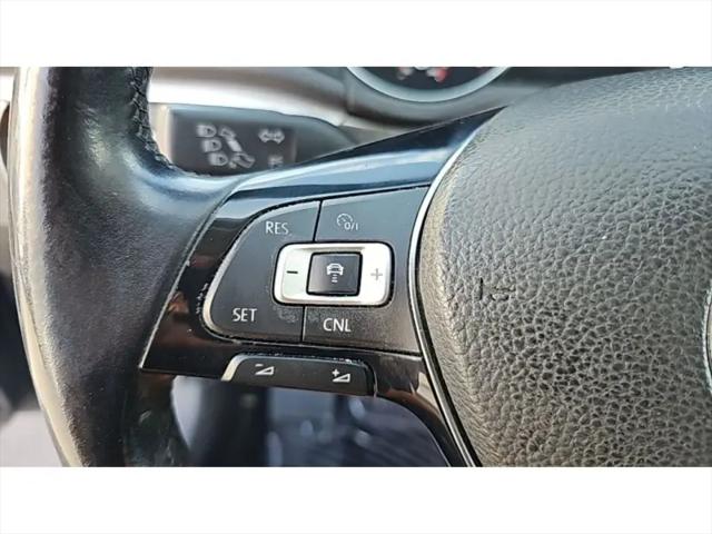 2016 Volkswagen Passat 1.8T SE