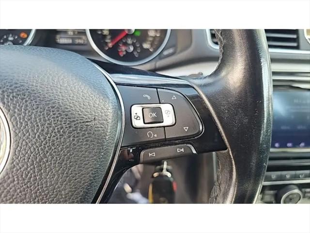 2016 Volkswagen Passat 1.8T SE