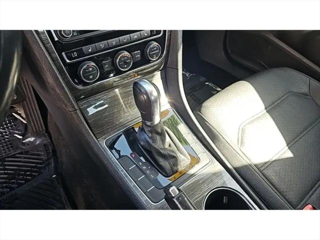 2016 Volkswagen Passat 1.8T SE