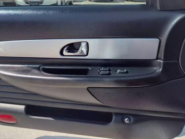 2003 Ford Thunderbird Base