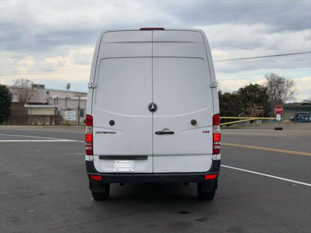 2010 Mercedes-Benz Sprinter 2500 Standard w/144 Van