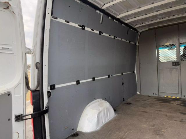 2010 Mercedes-Benz Sprinter 2500 Standard w/144 Van