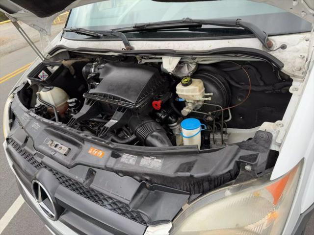 2010 Mercedes-Benz Sprinter 2500 Standard w/144 Van