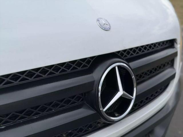 2010 Mercedes-Benz Sprinter 2500 Standard w/144 Van