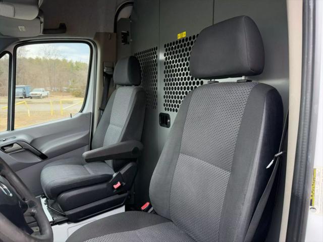 2010 Mercedes-Benz Sprinter 2500 Standard w/144 Van