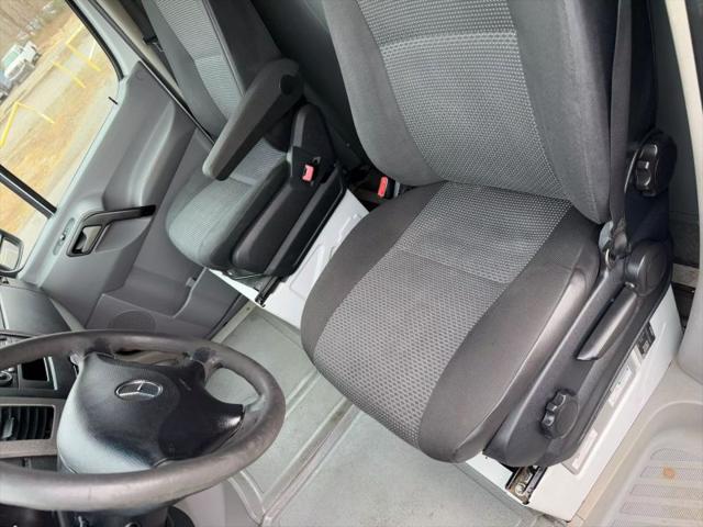 2010 Mercedes-Benz Sprinter 2500 Standard w/144 Van
