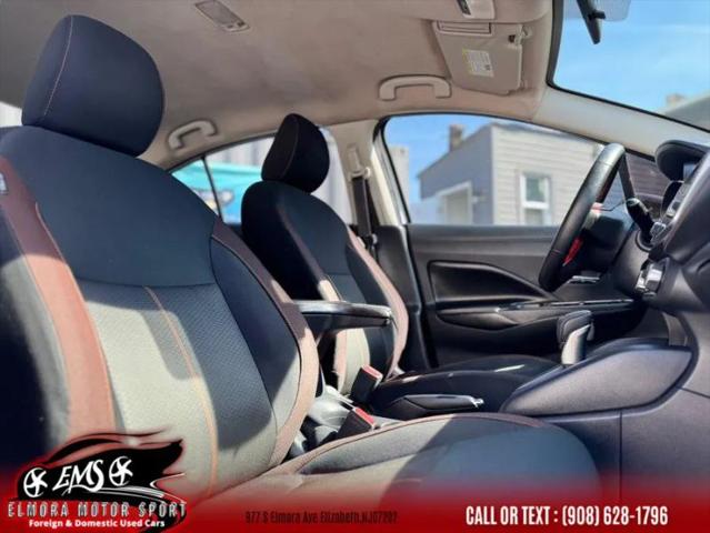 2021 Nissan Versa SR Xtronic CVT