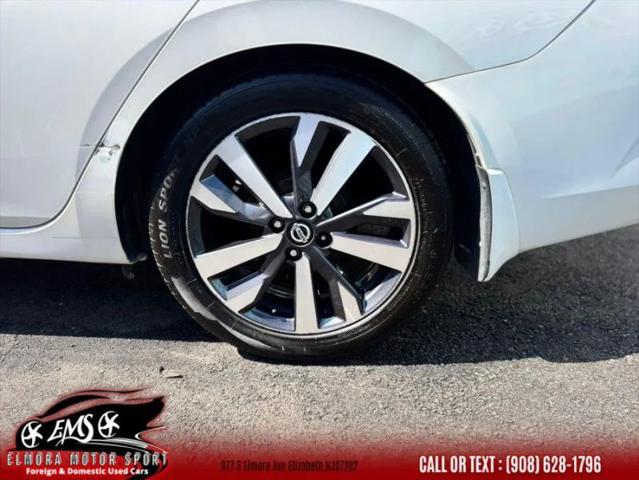 2021 Nissan Versa SR Xtronic CVT
