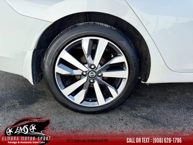2021 Nissan Versa SR Xtronic CVT