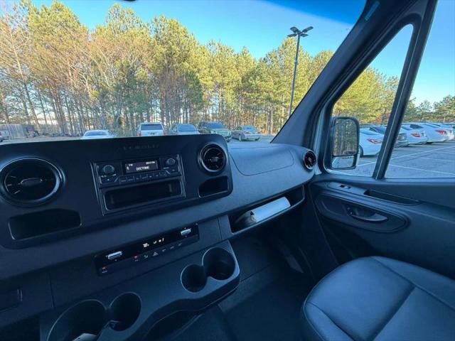 2019 Mercedes-Benz Sprinter 1500 High Roof I4