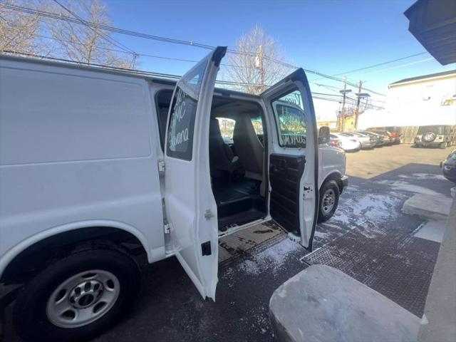 2015 GMC Savana 2500 Work Van