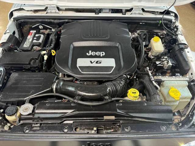 2014 Jeep Wrangler Unlimited Altitude