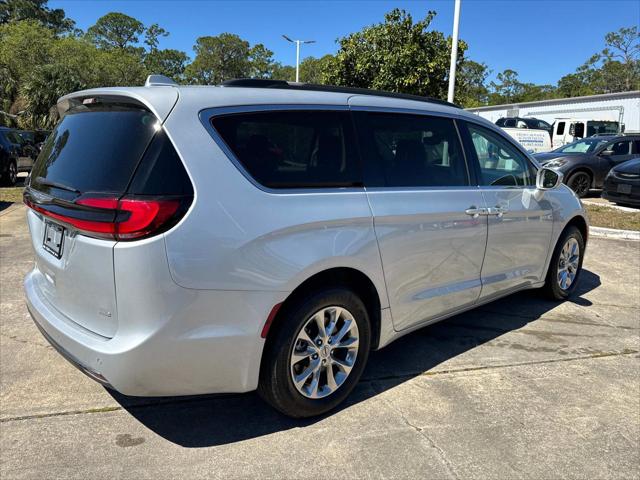 2022 Chrysler Pacifica Touring L AWD
