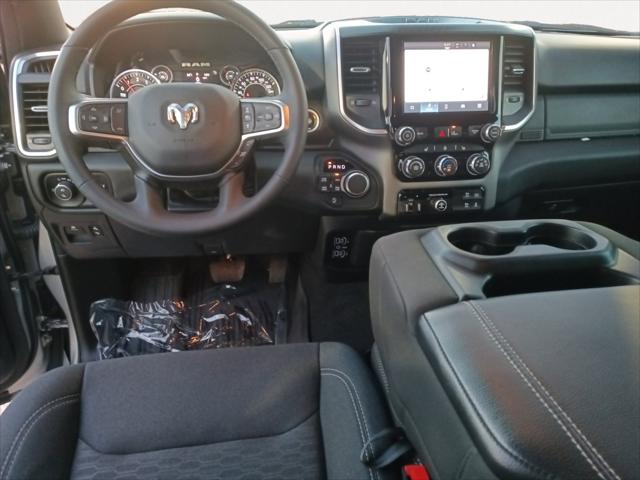 2025 RAM 1500 Lone Star Crew Cab 4x4 57 Box