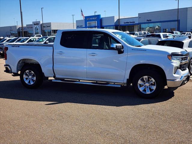 2022 Chevrolet Silverado 1500 4WD Crew Cab Standard Bed LT
