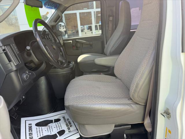 2022 Chevrolet Express Cargo Van RWD 3500 Regular Wheelbase WT