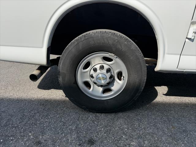 2022 Chevrolet Express Cargo Van RWD 3500 Regular Wheelbase WT