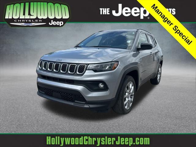2023 Jeep Compass Latitude Lux FWD