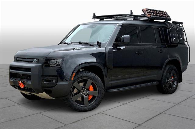 2023 Land Rover Defender 130 SE