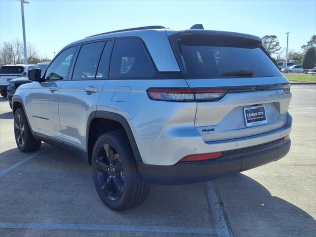 2025 Jeep Grand Cherokee GRAND CHEROKEE ALTITUDE 4X4