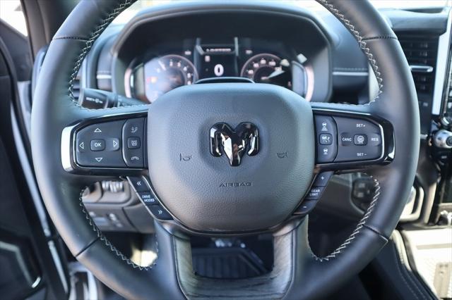 2025 RAM Ram 1500 RAM 1500 LIMITED CREW CAB 4X4 57 BOX