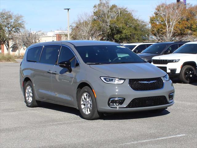 2025 Chrysler Pacifica PACIFICA SELECT