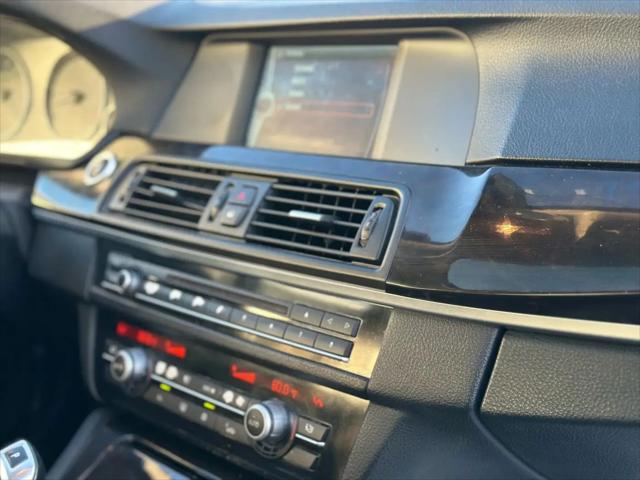 2011 BMW 5 Series 528i
