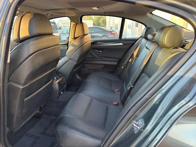 2011 BMW 5 Series 528i