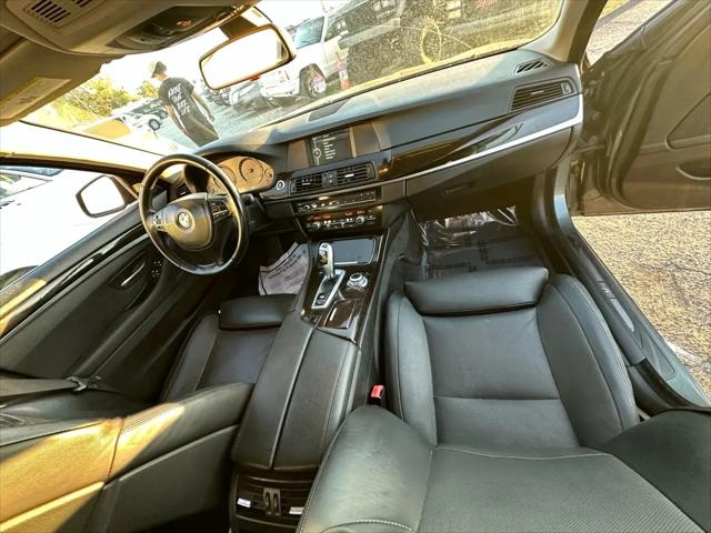 2011 BMW 5 Series 528i