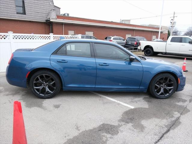 2020 Chrysler 300 Touring