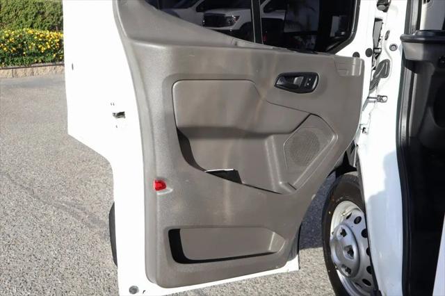 2020 Ford Transit Chassis Base