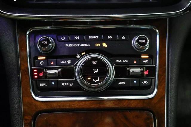 2018 Lincoln Continental Premiere