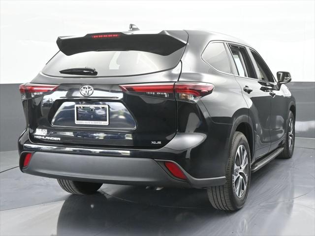 2024 Toyota Highlander LE