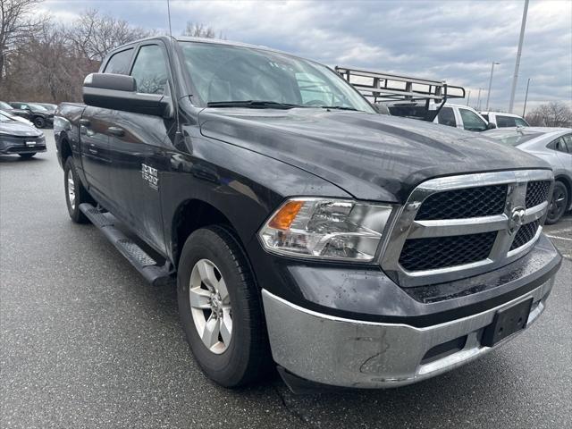 2022 RAM 1500 Classic SLT Crew Cab 4x4 57 Box