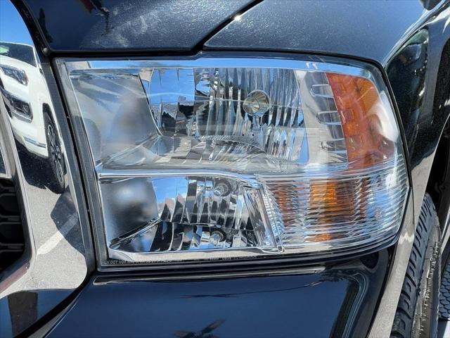 2022 RAM 1500 Classic SLT Crew Cab 4x4 57 Box