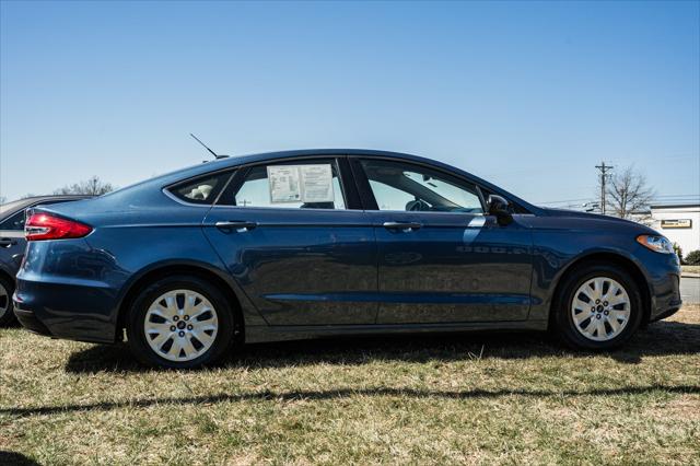 2019 Ford Fusion S