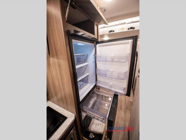 2025 Ford Transit Cutaway Unknown