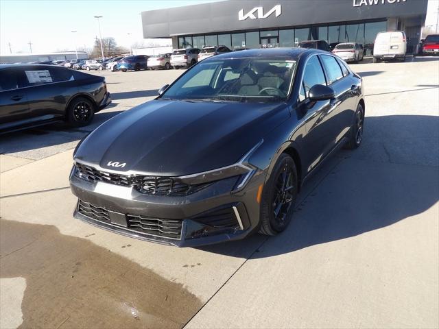 2025 Kia K5 LXS