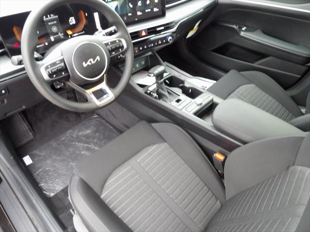 2025 Kia K5 LXS