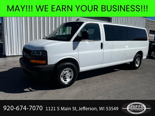 2022 Chevrolet Express Passenger RWD 3500 Extended Wheelbase LS for sale in Jefferson, WI
