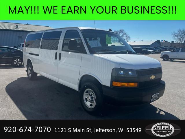 2022 Chevrolet Express Passenger RWD 3500 Extended Wheelbase LS