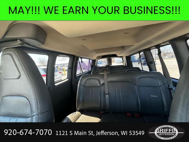 2022 Chevrolet Express Passenger RWD 3500 Extended Wheelbase LS