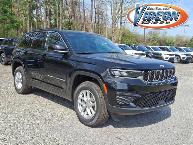 2025 Jeep Grand Cherokee GRAND CHEROKEE LAREDO X 4X4